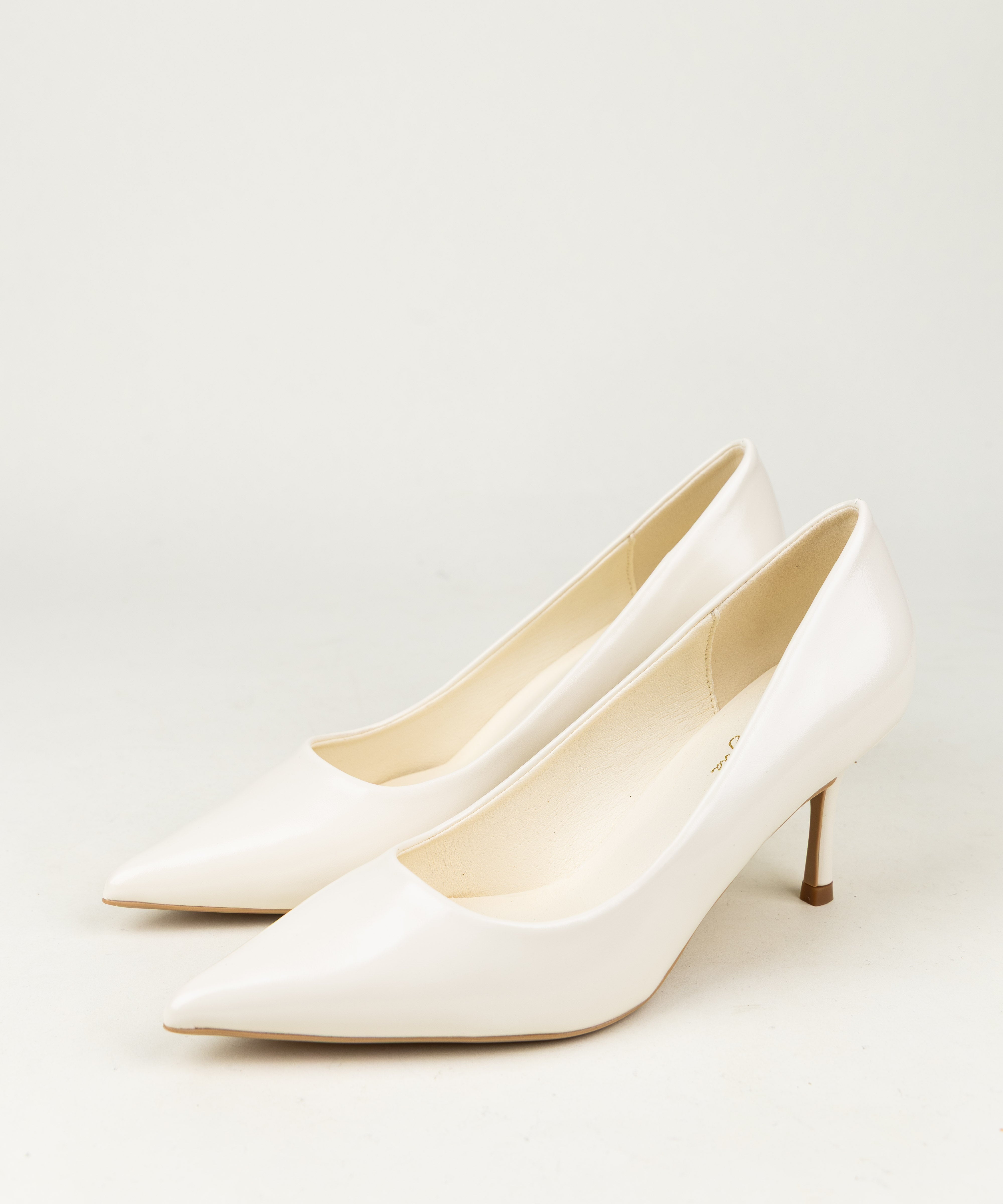 Nivra / Off White PU Štikle